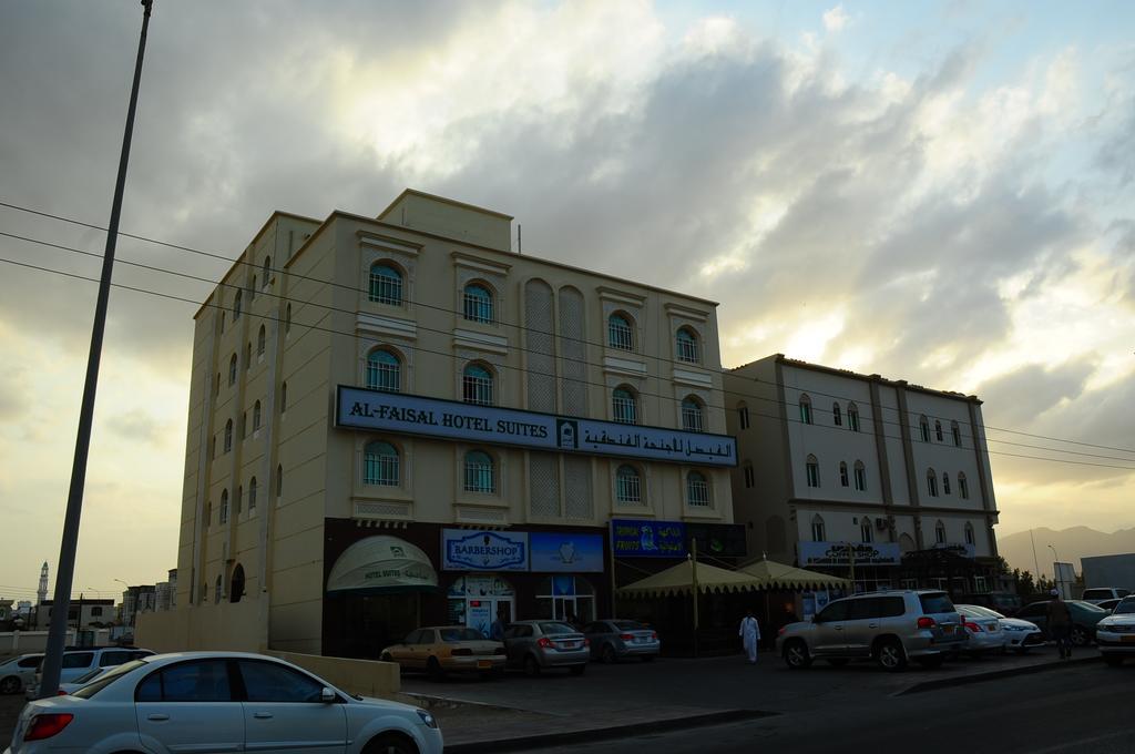 Al Faisal Hotel Suites Sur Exteriör bild